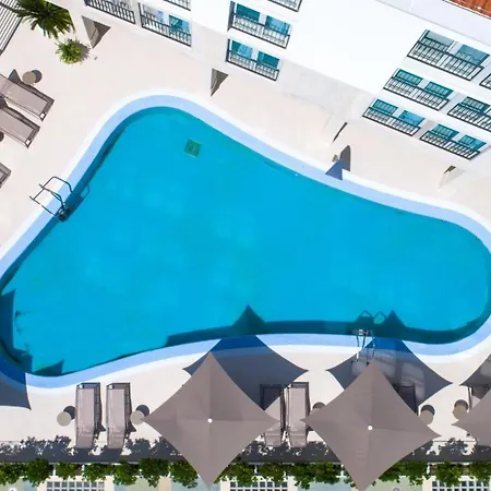 Lumare Seafront Penthouse Apartmán *