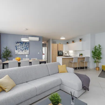 Lumare Seafront Penthouse