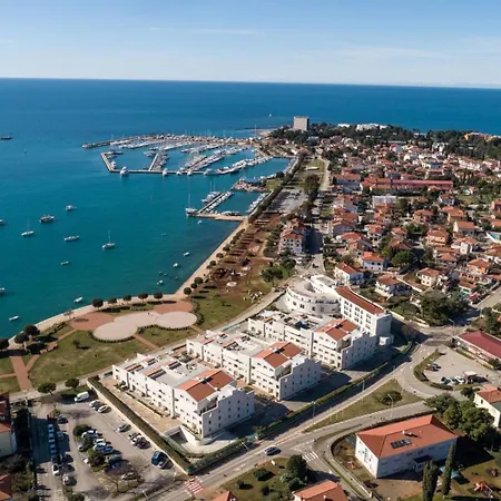 Lumare Seafront Penthouse Apartmán