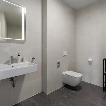 Lumare Seafront Penthouse 公寓 乌马格