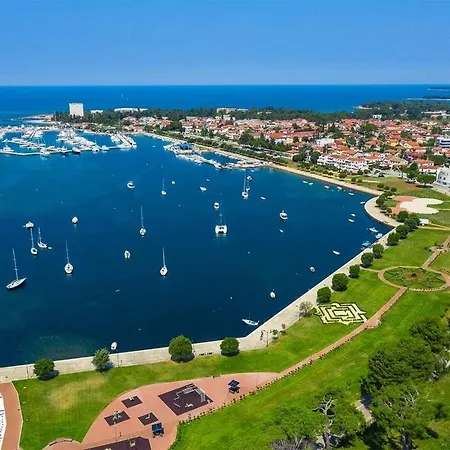 Lumare Seafront Penthouse * Umag