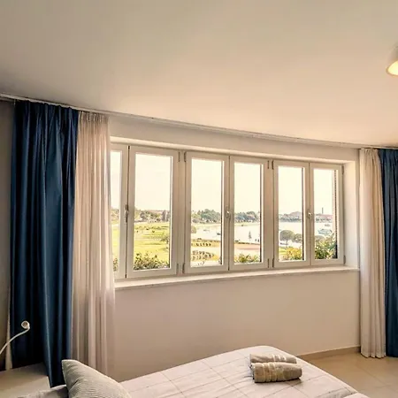 Lumare Seafront Penthouse *